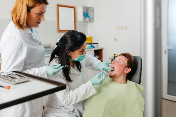 Best Weekend Emergency Dentist in Glennville, GA